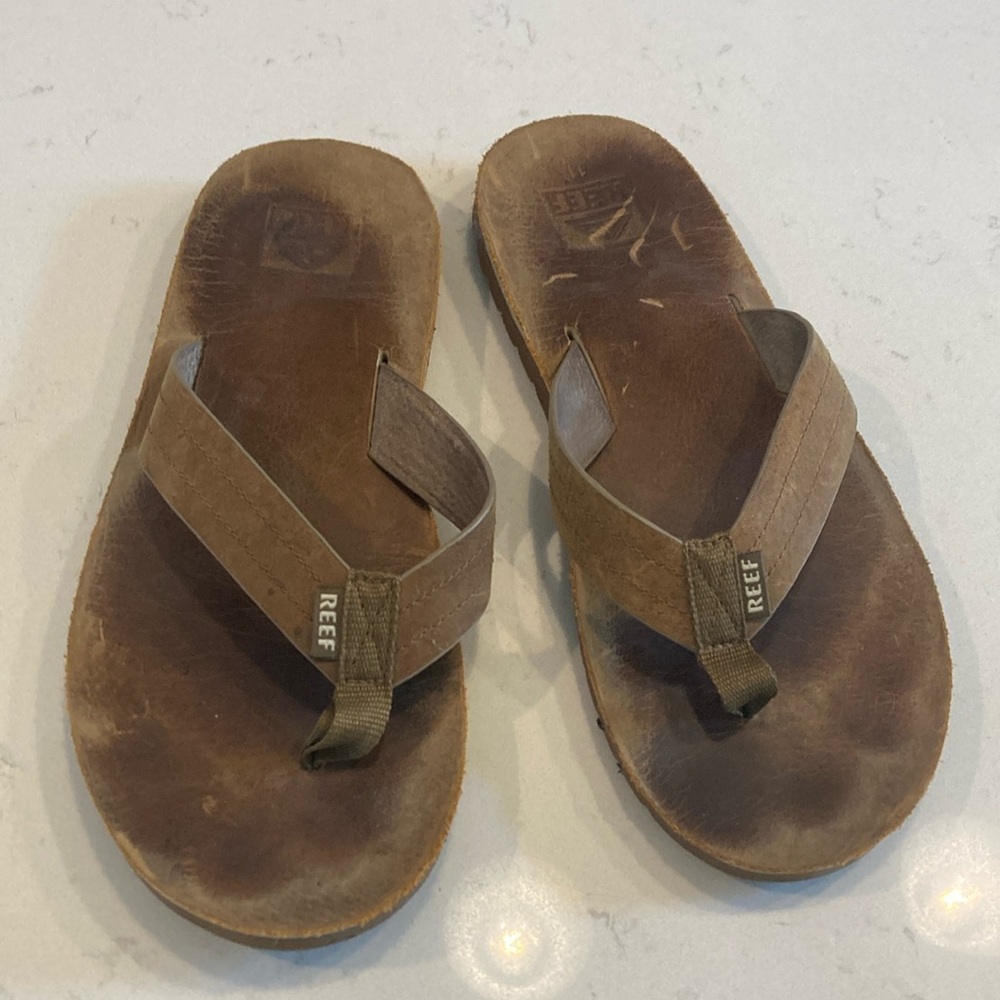 Reef Brown Leather Flip-Flop Sandals men’s size 11